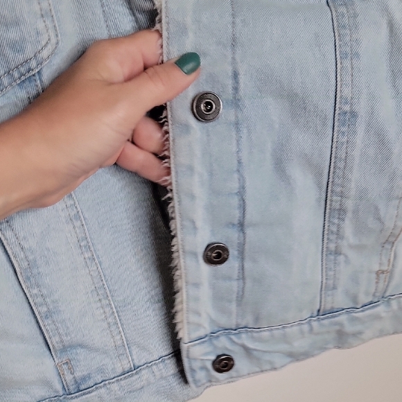 Dravus Light Blue Denim Jacket with Sherpa Lining Size MEDIUM - Picture 4 of 6